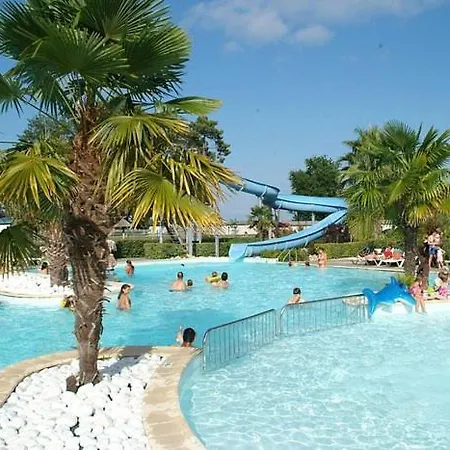 Camping Etxe Ona Au Bord De L'eau