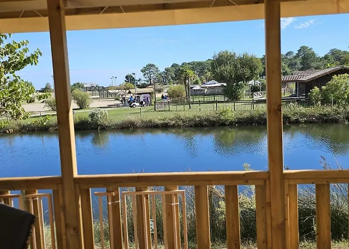 Camping Etxe Ona Au Bord De L'eau Lège-Cap-Ferret