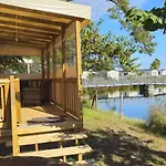 Etxe Ona Au Bord De L'eau